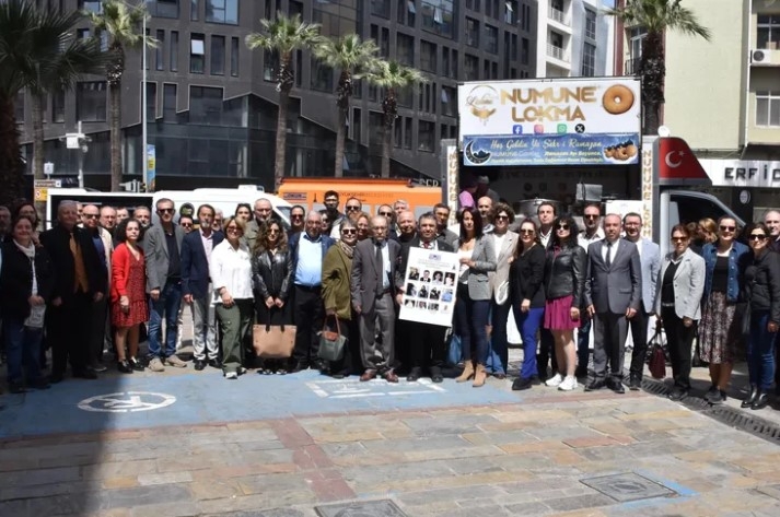 İzmir’de Ekonomi Basınının 12 Önemli İsmi Anıldı