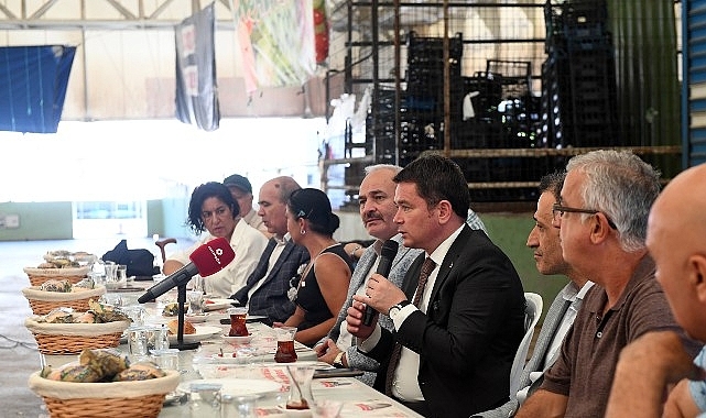 Başkan Erkan Aydın, Dikkaldırım'da vatandaşla buluştu