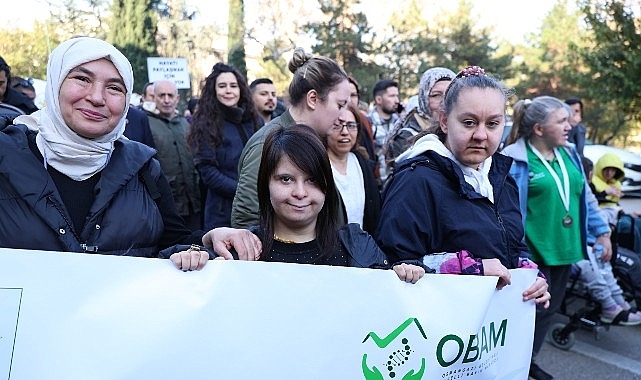 Osmangazi'de Engelli Bireyler Farkındalık İçin Yürüdü